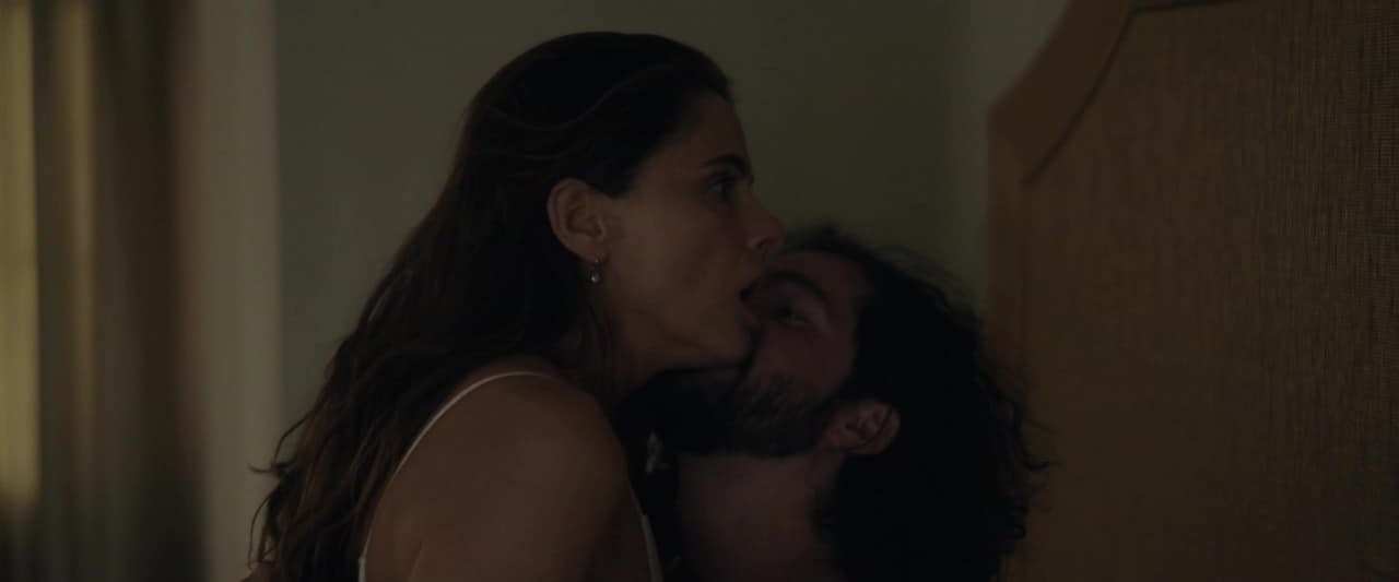Amanda Peet topless Your Friends & Neighbors - S02E09 Amanda Peet topless Your Friends & Neighbors - S02E09
