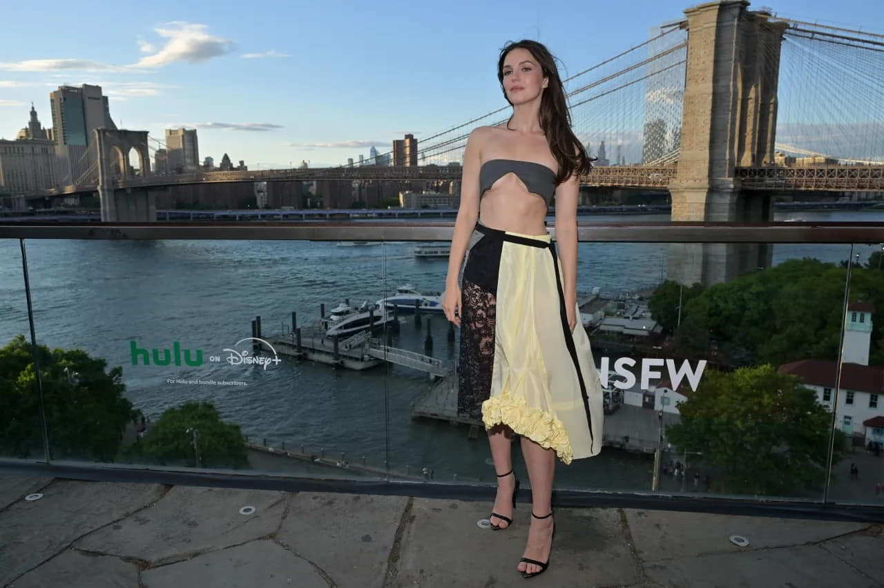 Ella Hunt Underboob in a Tiny Prada Top at the 'Not Suitable for Work' Premiere topless picture Ella Hunt Underboob in a Tiny Prada Top at the 'Not Suitable for Work' Premiere topless picture