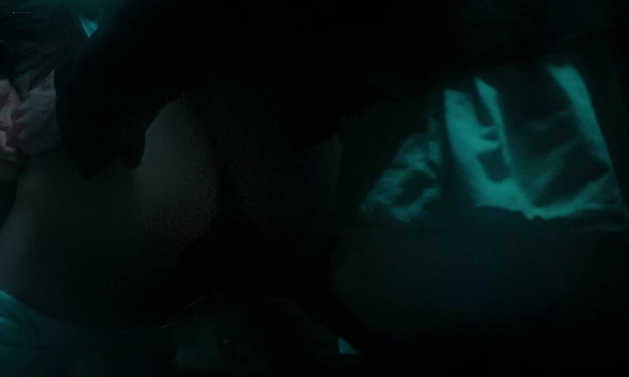 Lea Myren, Thea Sofie Loch Næss cleavage movie scene 2025 Lea Myren, Thea Sofie Loch Næss cleavage movie scene 2025