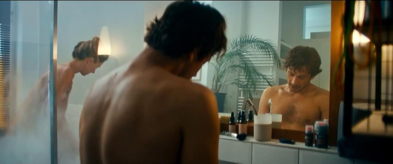 Lisa Bitter cleavage movie scene 2019 Lisa Bitter cleavage movie scene 2019