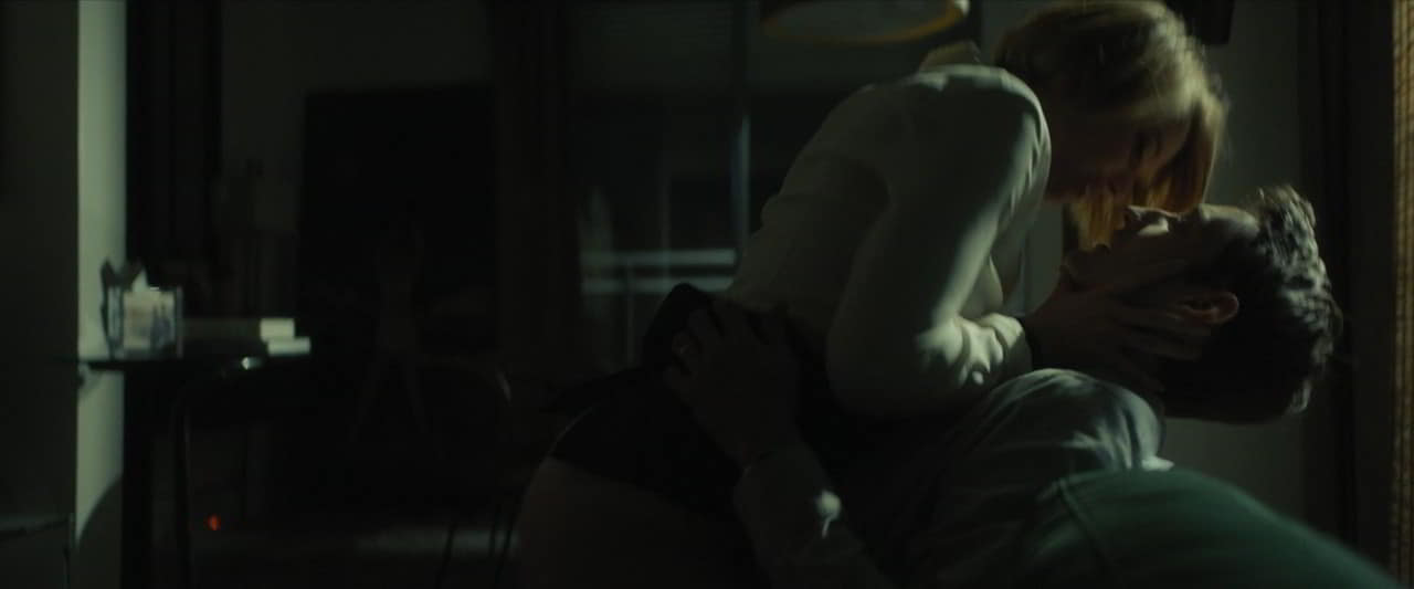 Lou de Laage nude scene in Boite noire Lou de Laage nude scene in Boite noire