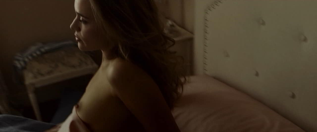 Lucia Delgado nude scene in El arbol de la sangre Lucia Delgado nude scene in El arbol de la sangre