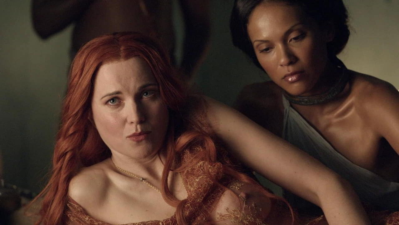 Lucy Lawless bare butt in Spartacus: Blood and Sand - S01E02 Lucy Lawless bare butt in Spartacus: Blood and Sand - S01E02