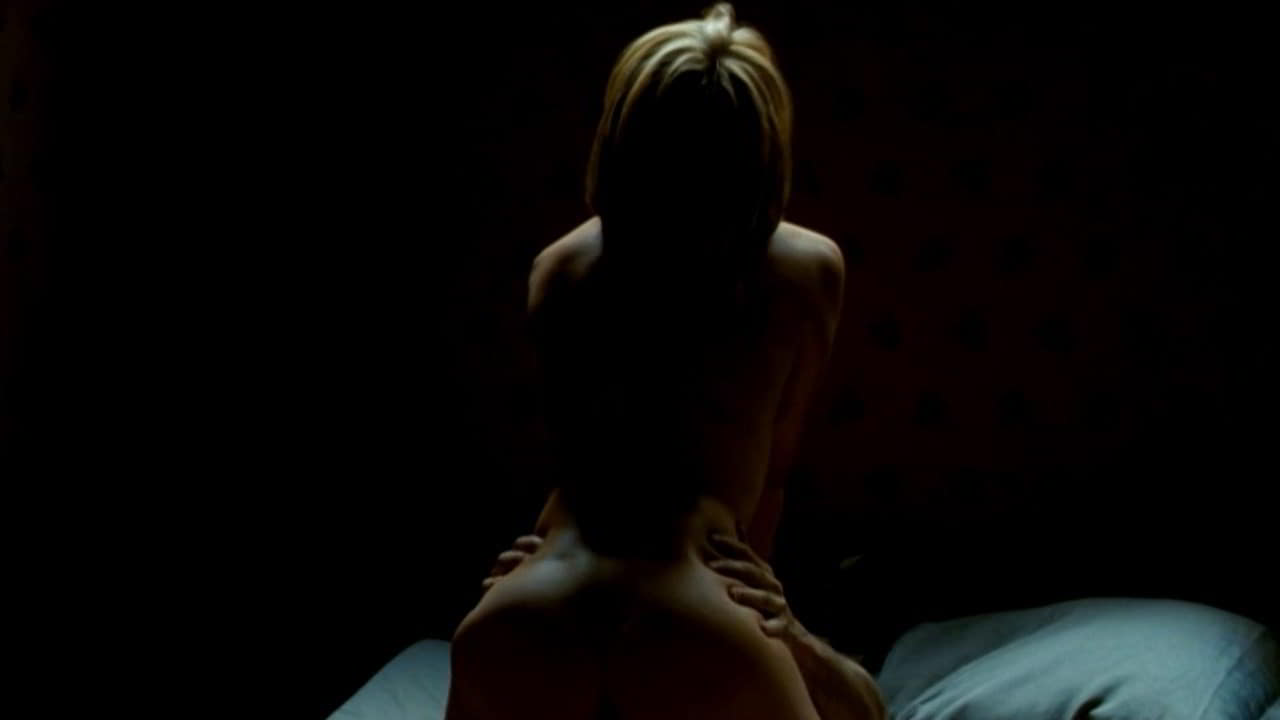 Mar Sodupe cleavage movie scene 2008 Mar Sodupe cleavage movie scene 2008