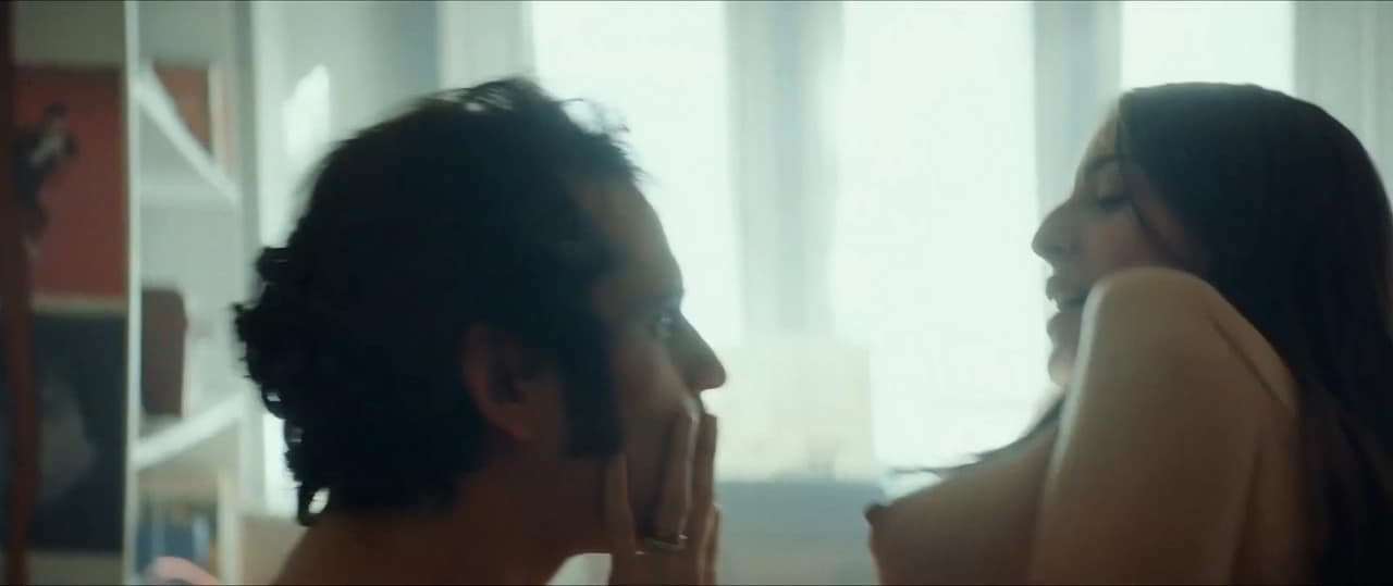 Maria Valverde nude scene in Arana Maria Valverde nude scene in Arana