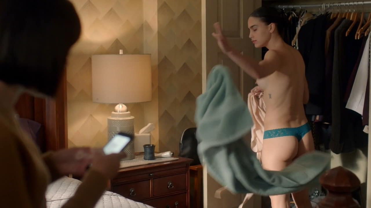 Melissa Barrera cleavage movie scene 2020 Melissa Barrera cleavage movie scene 2020
