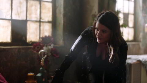 Melonie Diaz Sexy Aleyse Shannon Sexy Charmed S01E13 2018 2