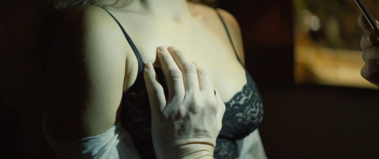 Monic Hendrickx topless De Held Monic Hendrickx topless De Held