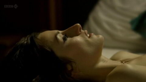 Natasha OKeeffe Sexy Neve McIntosh Nude Lip Service S02E06 2012 3