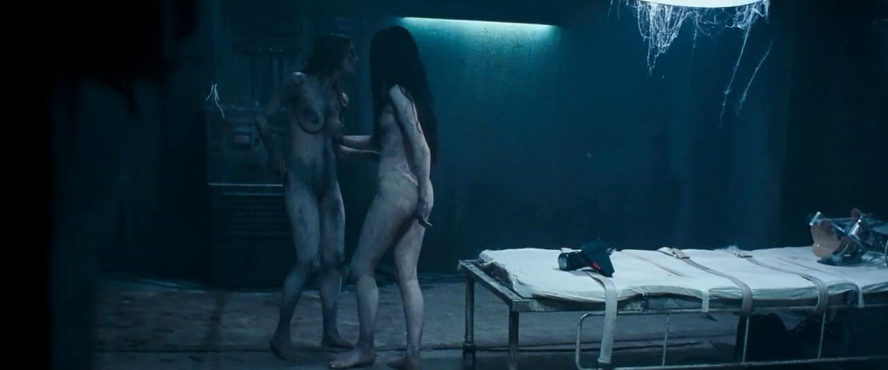Oksana Borbat, Xeniya Fesenko, Amanda Righetti cleavage movie scene 2007 Oksana Borbat, Xeniya Fesenko, Amanda Righetti cleavage movie scene 2007