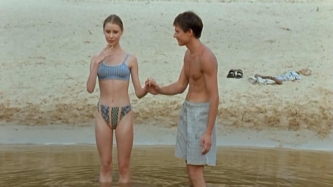 Olga Sutulova, Olga Golitsa bare butt in Noch svetla Olga Sutulova, Olga Golitsa bare butt in Noch svetla