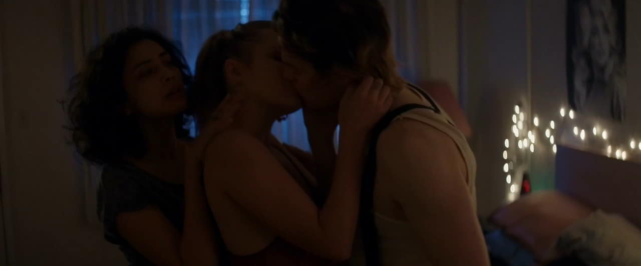 Hot Olivia DeJonge, Geetanjali Thapa explicit scene 2020 Hot Olivia DeJonge, Geetanjali Thapa explicit scene 2020