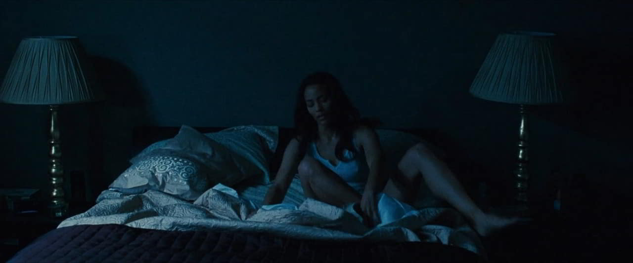 Paula Patton bare butt in Mirrors Paula Patton bare butt in Mirrors