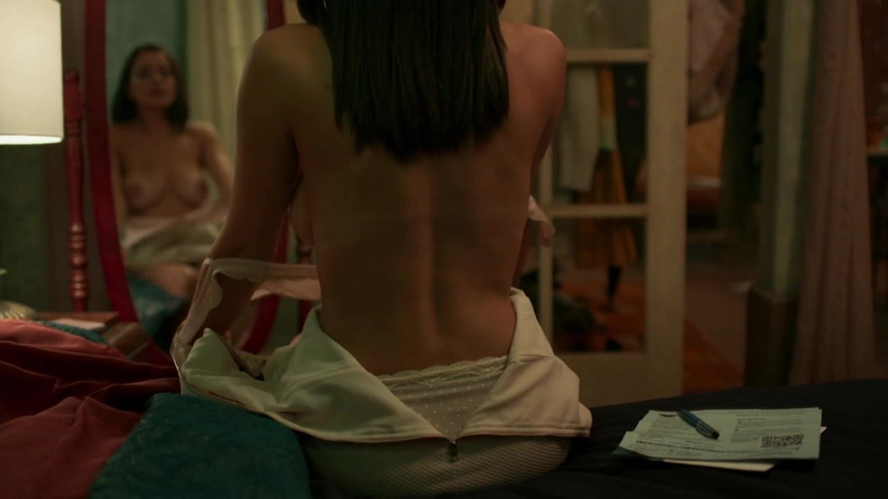 Paulina Gaitan topless Diablo Guardian - S01E03 Paulina Gaitan topless Diablo Guardian - S01E03