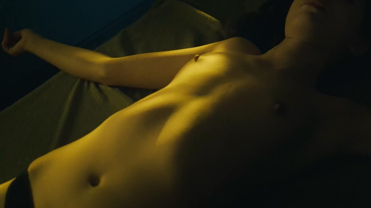 Paulina Galazka, Laurence Roothooft nude scene in A Young Man with High Potential Paulina Galazka, Laurence Roothooft nude scene in A Young Man with High Potential