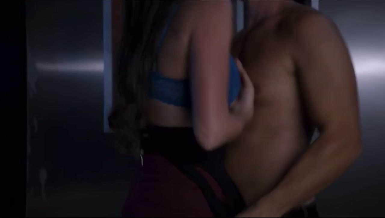 Peyton List bare butt in 90210 - S05E05 Peyton List bare butt in 90210 - S05E05