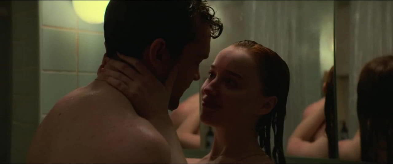 Hot Phoebe Dynevor explicit scene 2023 Hot Phoebe Dynevor explicit scene 2023