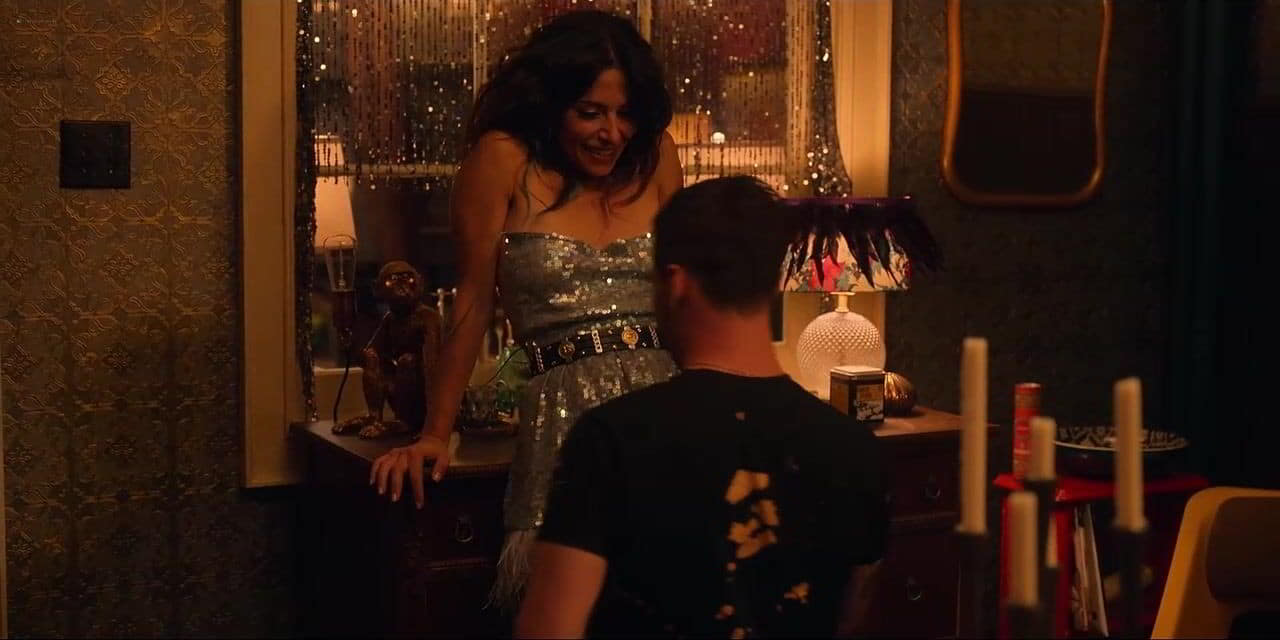 Sarah Shahi cleavage movie scene 2021 Sarah Shahi cleavage movie scene 2021