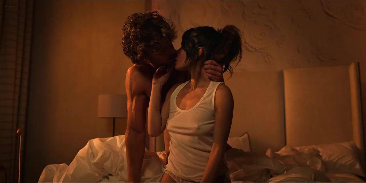 Naked Sarah Shahi hot video Naked Sarah Shahi hot video