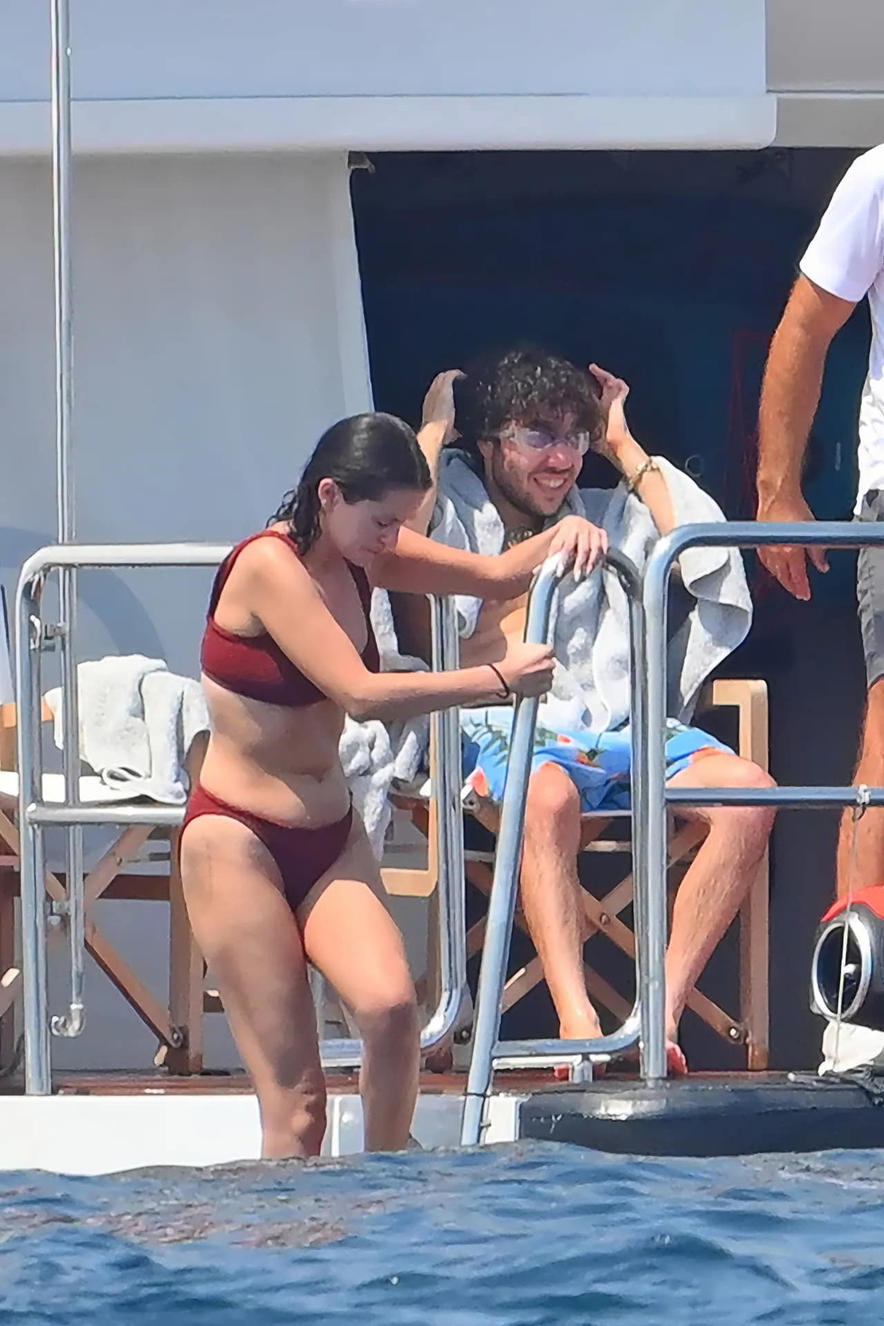 Watch Selena Gomez Puts Her Natural Curves on Full Display in a Tight Rust Bikini naked video Watch Selena Gomez Puts Her Natural Curves on Full Display in a Tight Rust Bikini naked video