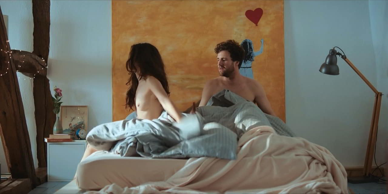 Hot Seyneb Saleh explicit scene 2020 Hot Seyneb Saleh explicit scene 2020