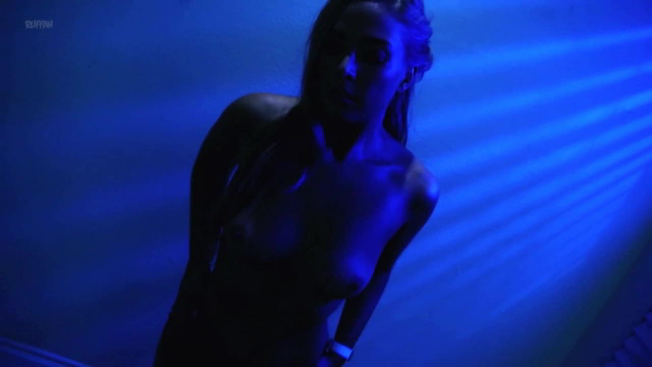 Shantelle Szyper cleavage movie scene 2017 Shantelle Szyper cleavage movie scene 2017