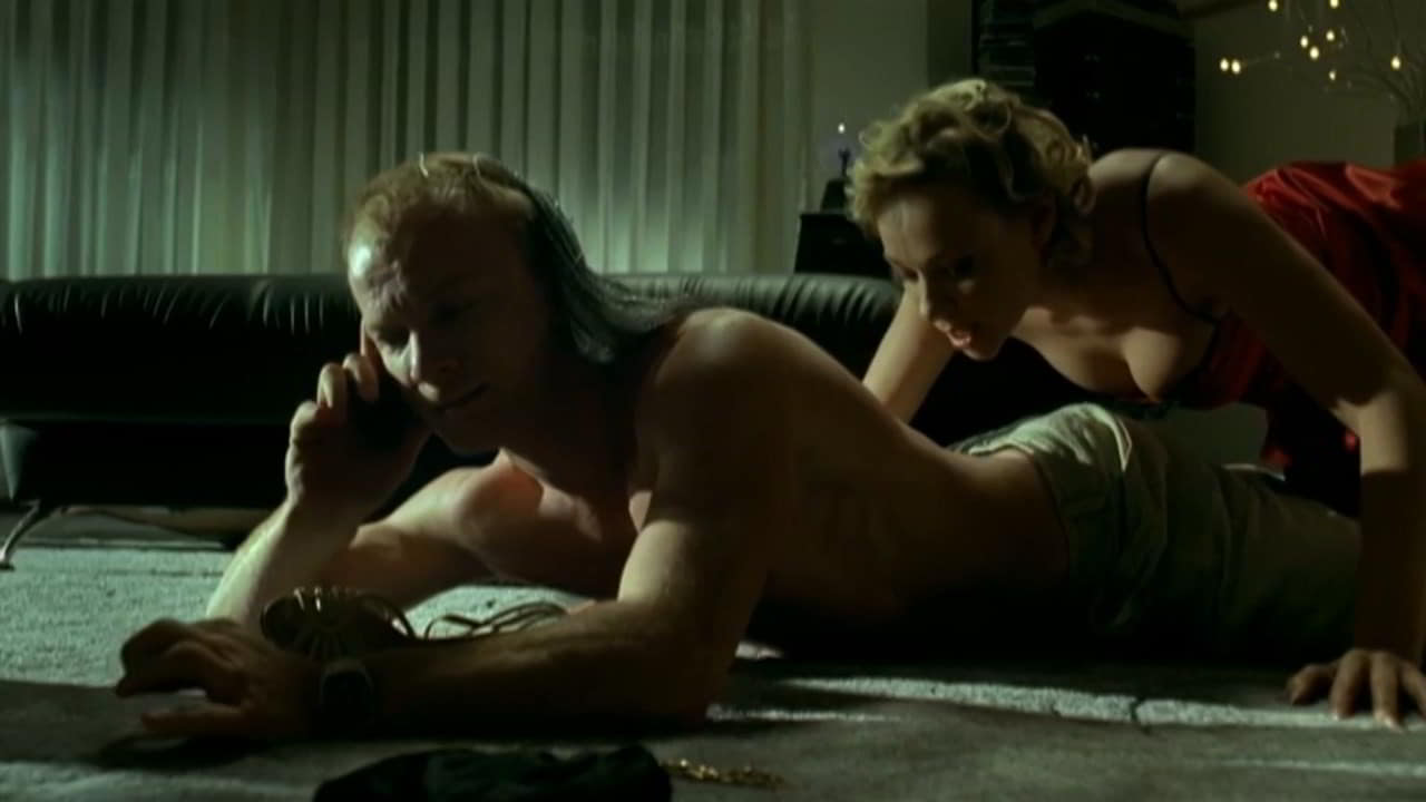 Sonia Bohosiewicz cleavage movie scene 2008 Sonia Bohosiewicz cleavage movie scene 2008