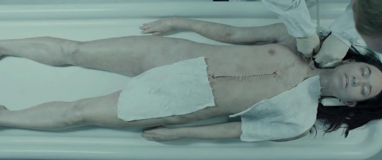 Tara Platt bare butt in Unremarkable Tara Platt bare butt in Unremarkable