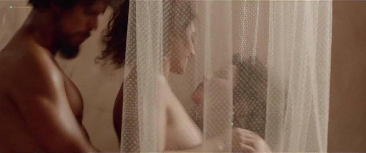 Naked Thais Cabral hot video Naked Thais Cabral hot video