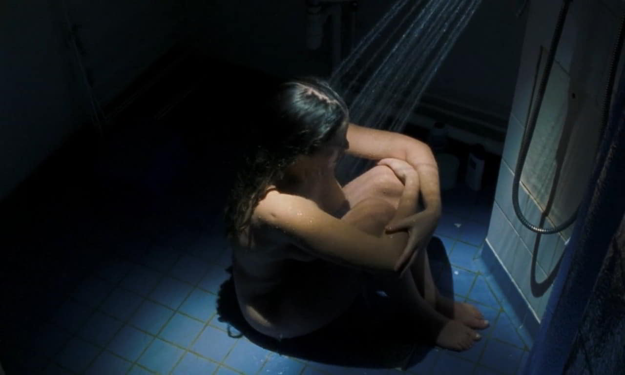 Vahina Giocante cleavage movie scene 2002 Vahina Giocante cleavage movie scene 2002