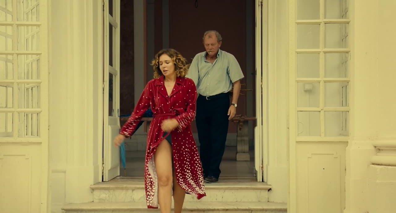 Valeria Golino, Noemie Lvovsky, Valeria Bruni Tedeschi topless Les estivants Valeria Golino, Noemie Lvovsky, Valeria Bruni Tedeschi topless Les estivants