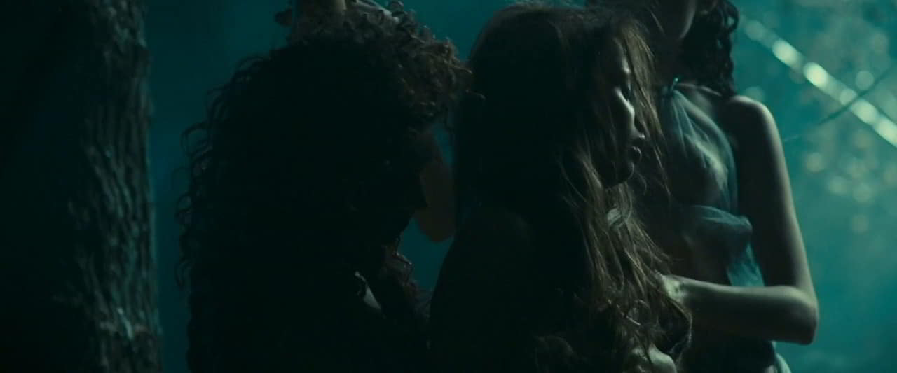 Vera Filatova, Tiffany Mulheron, Ashley Mulheron nude scene in Lesbian Vampire Killers Vera Filatova, Tiffany Mulheron, Ashley Mulheron nude scene in Lesbian Vampire Killers