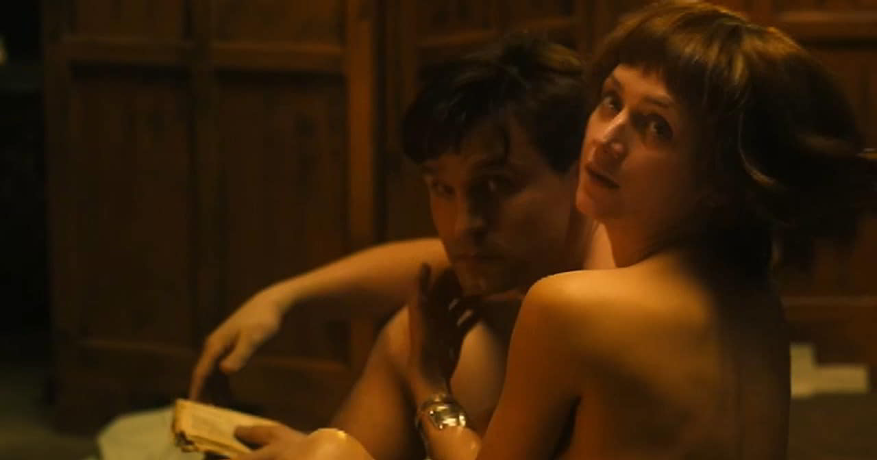 Viktoriya Isakova nude scene in Zerkala Viktoriya Isakova nude scene in Zerkala