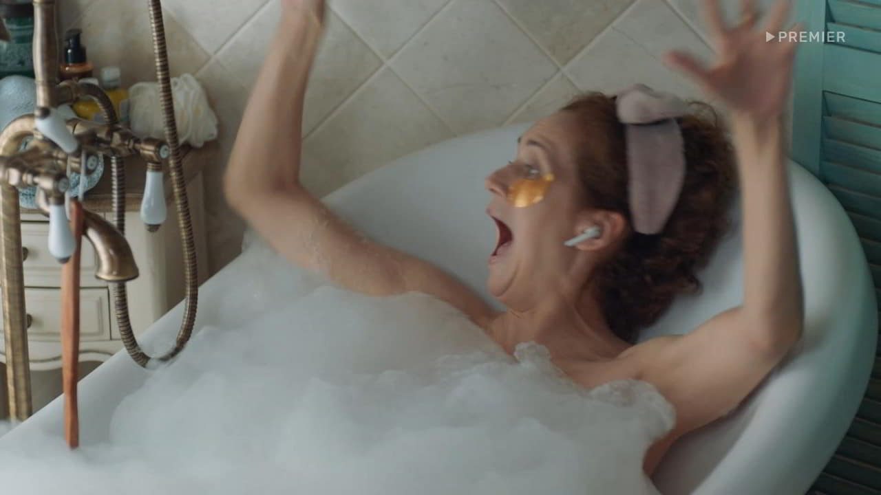 Viktoriya Isakova bare butt in Nina - S01E01 Viktoriya Isakova bare butt in Nina - S01E01