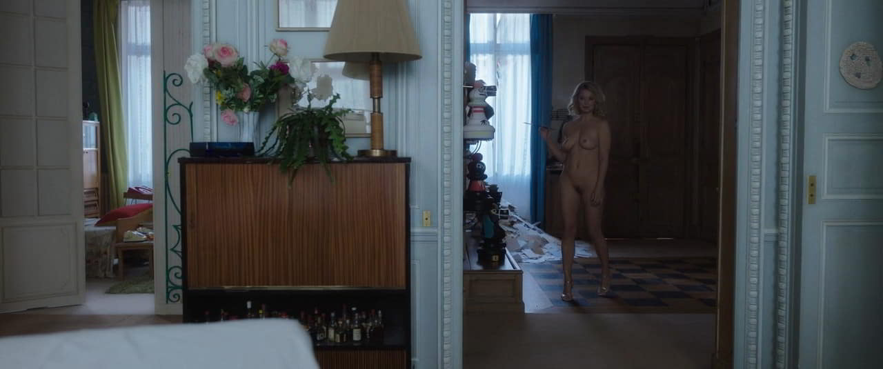 Virginie Efira nude scene in En attendant Bojangles Virginie Efira nude scene in En attendant Bojangles