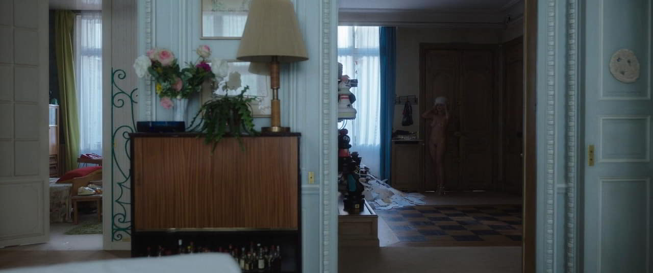 Virginie Efira nude scene in En attendant Bojangles Virginie Efira nude scene in En attendant Bojangles