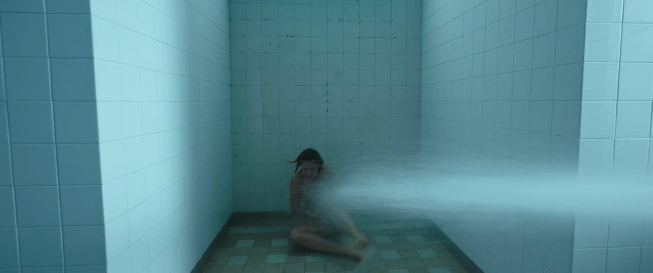 Virginie Efira bare butt in En attendant Bojangles Virginie Efira bare butt in En attendant Bojangles