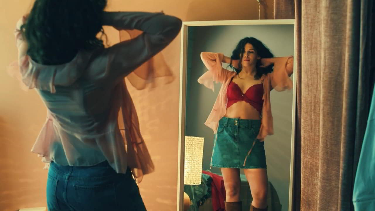 Yekaterina Domashenko nude scene in Special correspondents - S01E02 Yekaterina Domashenko nude scene in Special correspondents - S01E02