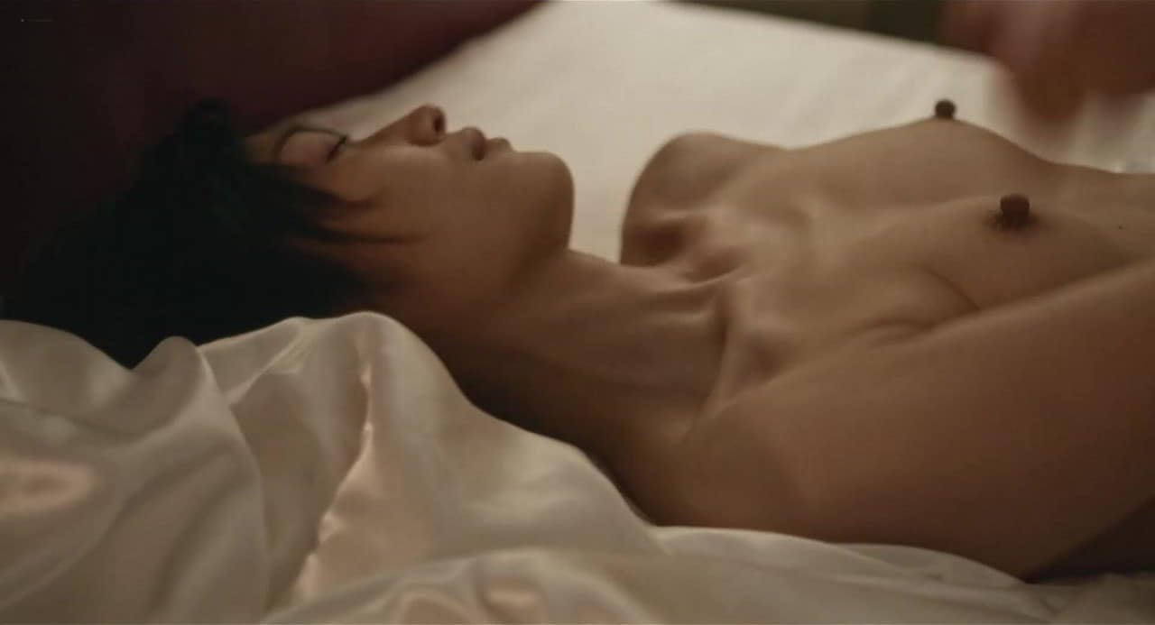 Yuan Tian cleavage movie scene 2023 Yuan Tian cleavage movie scene 2023
