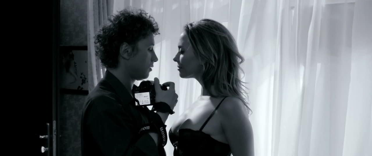 Zhanna Friske cleavage movie scene 2010 Zhanna Friske cleavage movie scene 2010