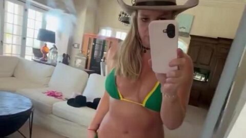 Britney Spears Flashes Sweaty Boobs in Micro Green Bikini 10 1