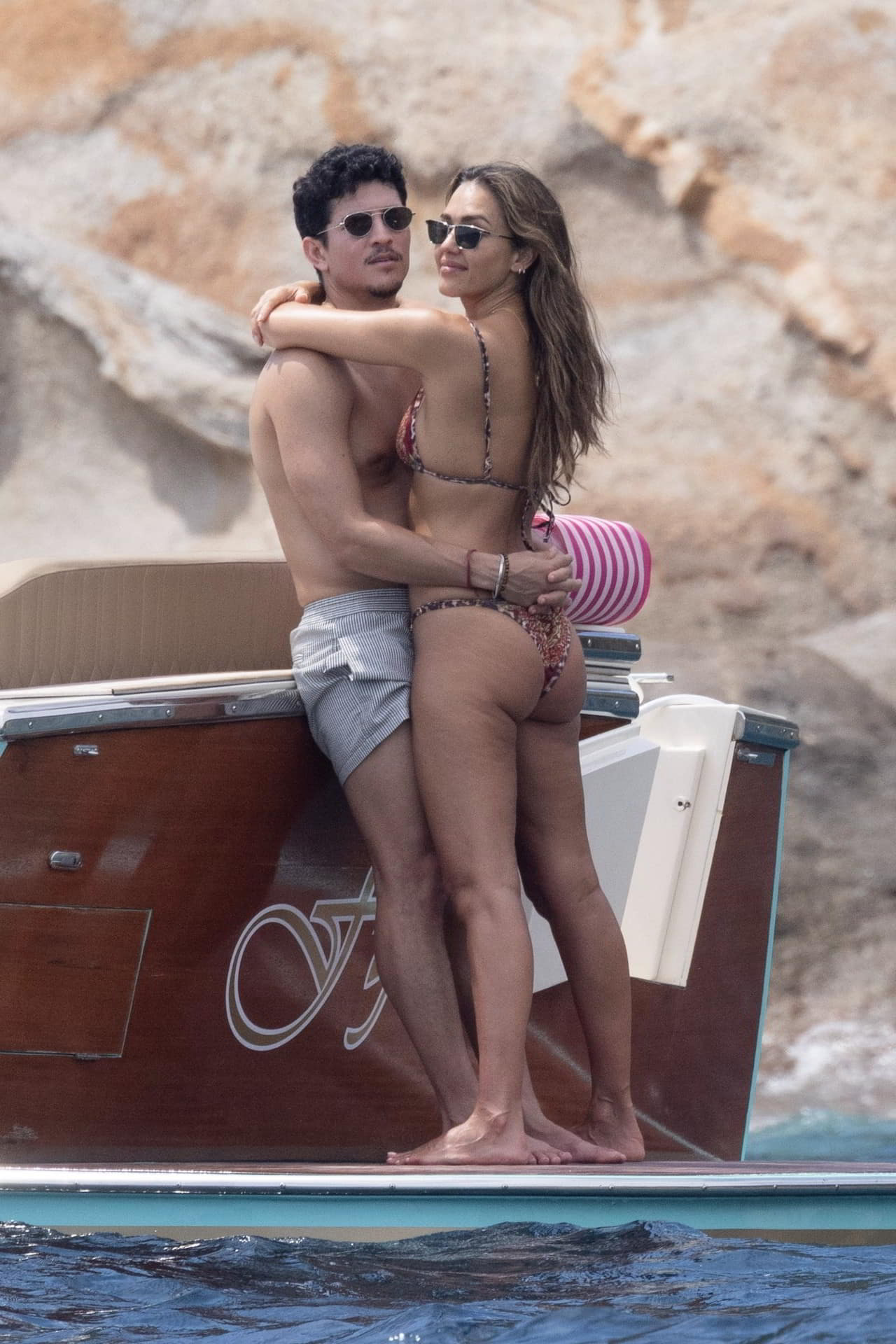 Naked Jessica Alba Flaunts Bare Cheeks & Locks Lips in Italy explicit photo Naked Jessica Alba Flaunts Bare Cheeks & Locks Lips in Italy explicit photo