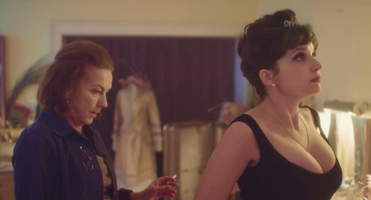 Maria Debska cleavage movie scene 2021 Maria Debska cleavage movie scene 2021