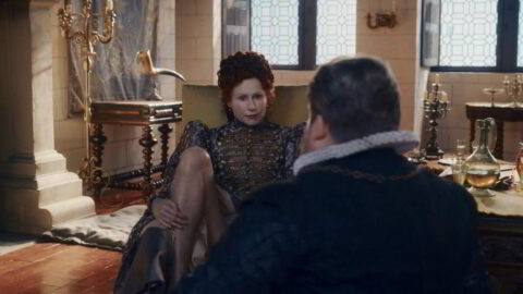 Minnie Driver Sexy The Serpent Queen S02E06 2024 1
